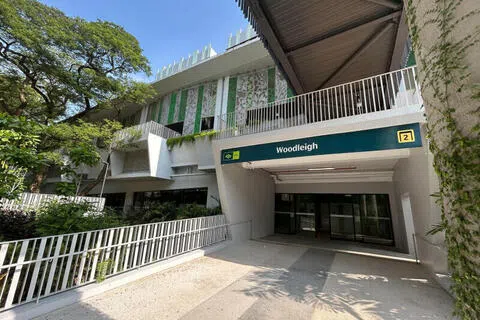 被告叶逸旭每周至少在兀里地铁站偷拍一次。（示意图）