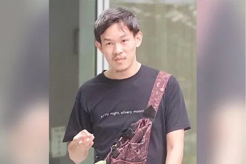 《新明日报》报道，被告谢宗勋（28岁，译音）日前承认一项抵触公司法令及一项抵触贪污、贩毒和严重罪案法令（CDSA）的罪状。（曾美玲摄）