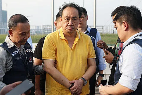 林鼎事后被押回新加坡。（新加坡警察部队提供）