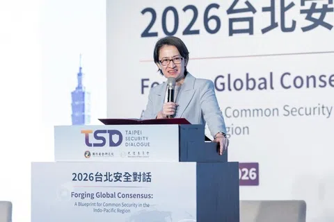台湾总统府发言人郭雅慧星期五（9月11日）通报，副总统萧美琴在外交部林佳龙的陪同下赴意大利出席论坛。图为萧美琴星期三（9月9日）在2026台北安全对话活动上致辞。（萧美琴脸书）