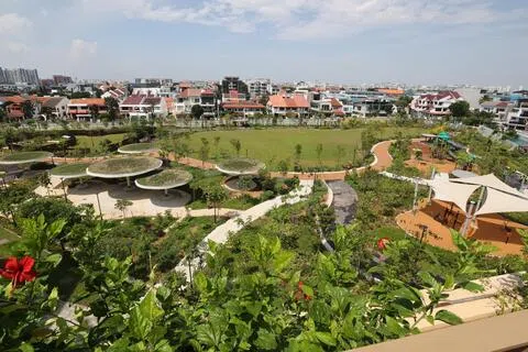 颐乐苑占地19万5000平方英尺，共建有200个辅助生活住房单位、100张疗养院病床和颐康中心（Perennial Wellness）。（邬福梁摄）