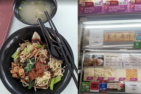 （左图）摊贩解释，干面需要多一些酱料，所以比较贵。（右图）有顾客指，摊位加虾多收1.5元，但小数点不清楚，会被误会是“15元”。摊位前明码标价，干面要加2角。（互联网／管雅凡摄）