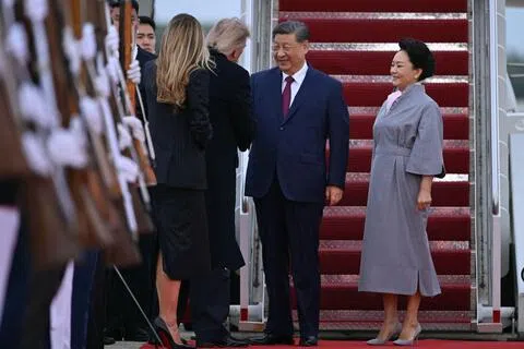 习近平乘专机抵达华盛顿，特朗普亲自迎接。（法新社）