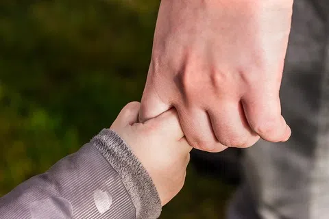 研究人员分析2206名3岁至6岁学前教育儿童在疫情前的2018年至2019年，以及2021年疫情期间的情况。结果发现，无论是在疫情前后，家庭关系较好的儿童都较少出现行为问题。（示意图／Pixabay）