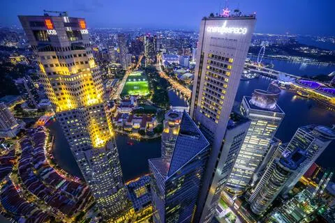 金管局经济师调查：新加坡全年经济增长预测从3.5%调高至5.0%