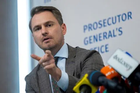 克拉夫琴科说，他在深思熟虑后决定辞职，并表示“不希望总检察长的职位被用作政治对抗的工具”。（路透社）