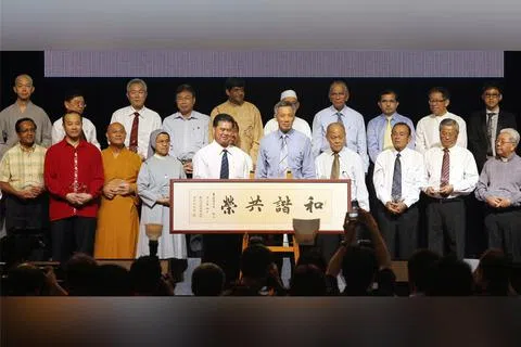新加坡多年努力建设起来的多元种族多元宗教社会，各族人民可以自由信仰，并享受共同的生活空间。（档案照片）