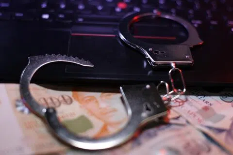 网络指挥处联合七大警署，从8月27日至9月9日在全岛展开为期两周的执法行动。年龄介于15岁至79岁的151名男子和103名女子，因涉及欺诈或充当钱骡正在协助警方调查。（示意图）
