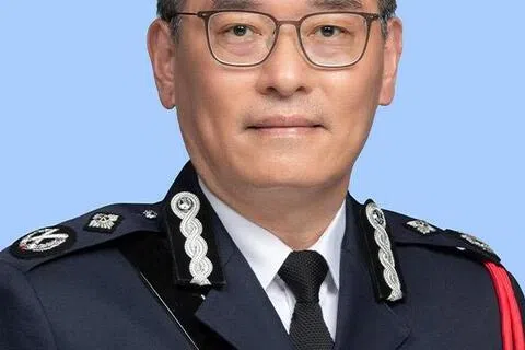 香港警务处副处长（国家安全）简启恩离休前受访时说，《香港国安法》实施后，软对抗未消减，转而隐蔽，因此要深化国家安全教育，提升公众的国安意识。（香港警务处）