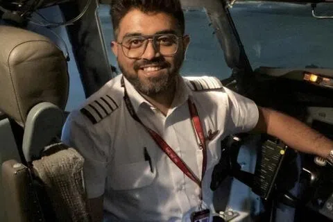 迪拜航空FZ1073航班的印度籍机长马查尔被各方誉为英雄。（路透社）