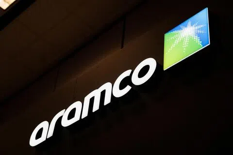 航运数据显示，沙特阿美公司采取关闭追踪器的油轮转运方式，以便躲避霍尔木兹海峡的潜在袭击。（路透社档案照片）