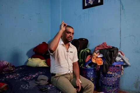 尼泊尔水电工人桑杰·萨（Sanjay Sah，30岁）早前被困在一条被洪水淹没的隧道内长达10天。（路透社）