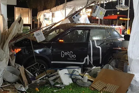 一名男子去年7月在丧尸烟弹影响下，驾驶共享汽车于循环路一带撞死一名路边夜市摊贩。他将在星期三（9月2日）面控。（新加坡警察部队提供）