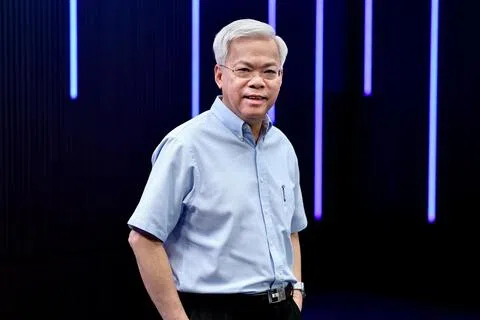 10月1日上任的新报业媒体执行主席陈英杰，2024年加入新报业媒体前是资深高级公务员，在政府部门服务38年。（龙国雄摄）
