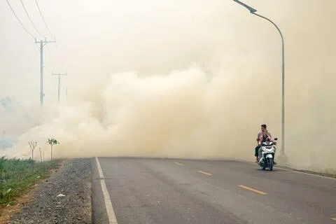 印尼外长向马国说明灭火情况 盼天气尽快好转