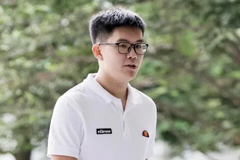 被告陈志凯曾在个人社交媒体上发文戏称要炸机，并为戏弄友人，设定自动回复称已炸机。他8月6日在国家法院被判处缓刑监视12个月。（海峡时报）