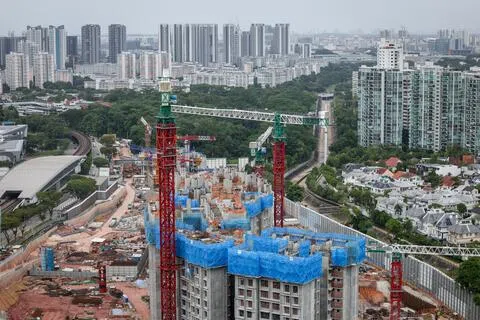 这笔拨款将重点运用在对新加坡建筑环境日益重要的四个领域：把更多研究成果转化为现实可用的解决方案；更安全、更高效地拆除建筑；以更明智的方式维护建筑；以及实现建筑环境脱碳。（叶振忠摄）