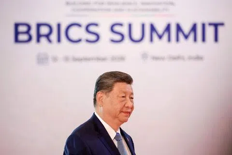 中国国家主席习近平星期天（9月13日）在印度新德里金砖会议上说，中国将率先建设金砖国家人工智能（AI）开源专区。图为习近平星期六（12日）抵达金砖峰会现场。（法新社）