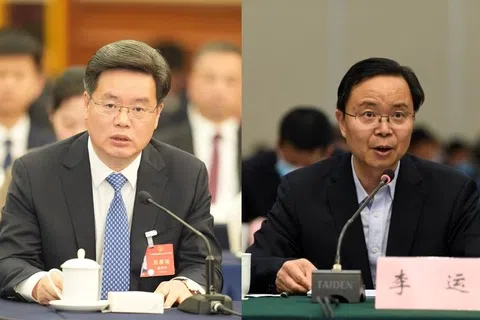 现年55岁覃伟中（左）因工作岗位变动辞去深圳市长职务。53岁的李运出任深圳代理市长，预计后续将出任市长。