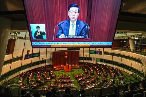 香港特首李家超9月16日在立法会公布香港第一个五年规划。（中新社）