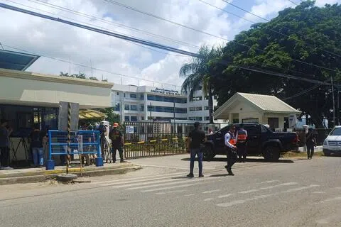 菲校园频传枪声 政府受促修法加强枪支管控