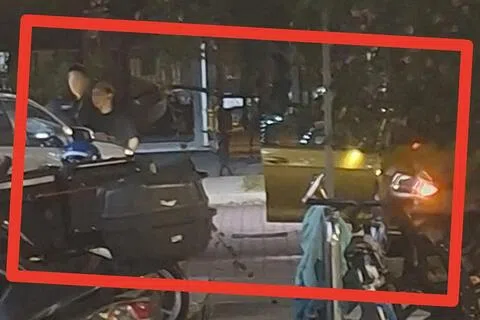 警员巡逻时查到一辆汽车藏有大量违禁品。（读者提供）