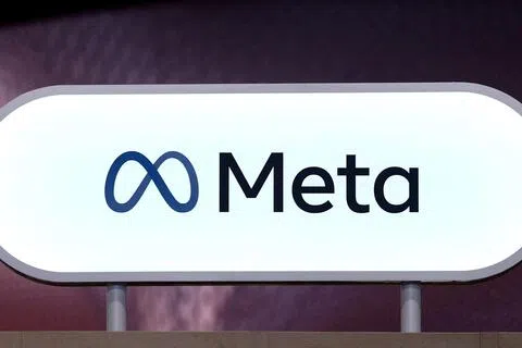 Meta早前同意支付高达167亿美元（约212亿新元）的和解金，以解决美国29个州对旗下脸书和Instagram导致青少年社媒成瘾、危害青少年心理健康的指控。（路透社档案照片）