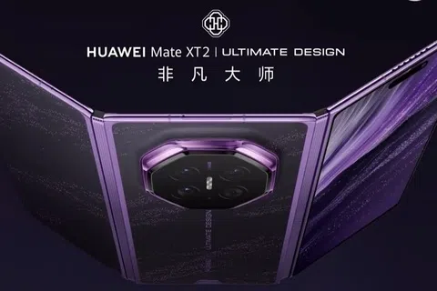 中国科技巨企华为星期一（9月7日）发布新款折叠屏手机中国科技巨企华为Mate XT 2非凡大师。（华为常务董事、终端BG董事长余承东微博账号）