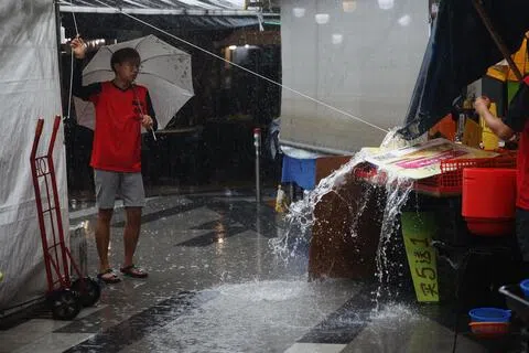 全岛多处中午下雷阵雨 烟霾情况稍好转