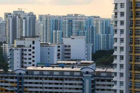 购屋家庭月入顶限上调 确保八成本地家庭可买津贴组屋