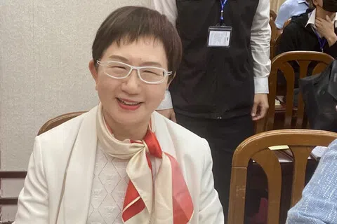 台湾财政部披露，财政部长庄翠云将在下周赴香港，出席亚太经济合作组织（APEC）财长会议。（自由时报）