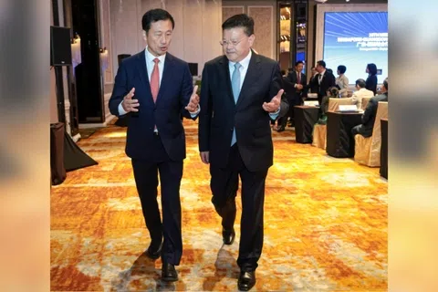 王乙康：新粤应搭建更坚固桥梁接轨全球经济 促进中国与世界融合
