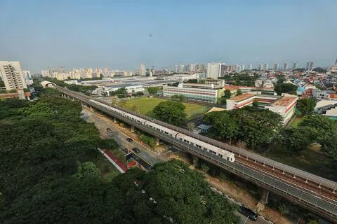 在我国，新地铁站通常会带动邻近住宅升值。论文认为，部分公务员可能比公众更早掌握站点位置。若他们在消息公布前集中购买附近住宅，这种交易模式可能反映他们拥有信息优势。（档案照片）