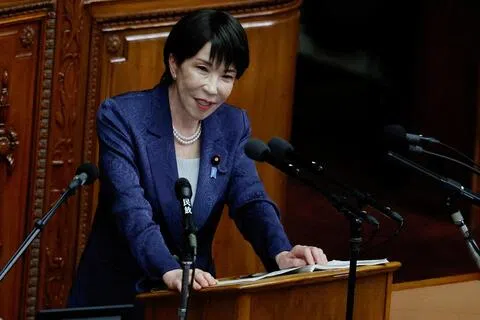 日本台湾友好议员联盟会长、众议员古屋圭司透露，他遭北京制裁后，日本首相高市早苗（图）称这是一种荣誉。图为高市早苗10月5日在日本国会发表施政演说。（路透社档案照片）