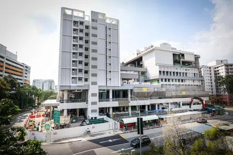 “油池心苑”综合发展项目内的小贩中心坐落在二楼，预计明年第一季取得临时入伙准证，下半年投入运营。（林明顺摄）