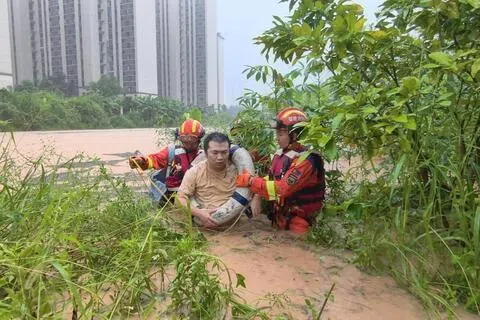 台风“沙德尔”第三次登陆 福建多地“三停一休”