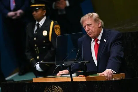 特朗普在联大说：“美国完全拒绝任何以全球主义框架来管控AI的企图。”（法新社）