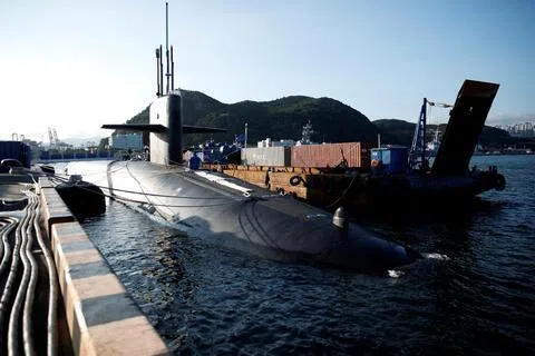 2023年7月19日，美国俄亥俄级核潜艇“肯塔基”号停靠在韩国釜山海军基地。（路透社）