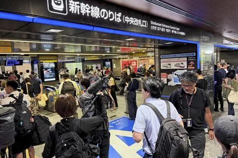 日本鹿儿岛县将从星期五开始，向国际游客提供新干线免费乘车服务。（路透社档案照片）