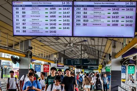淡滨尼乘客：“一周或只准点一次” Go-Ahead接手后巴士到站难捉摸