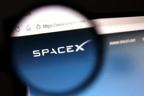 美国上市在即SpaceX新加坡扩招 新岗包括星链与AI
