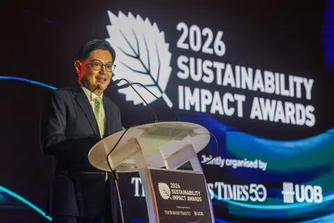 国立研究基金会主席王瑞杰9月23日出席2026年“可持续影响力奖”颁奖活动时说，气候变化正不断影响着新加坡人的生活，更危及一些动植物物种的生存空间，因此有必要持续推动各界合作，以支持气候适应方面的科技创新。（陈斌勤摄）