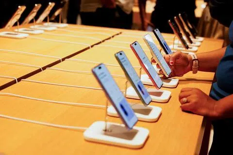 苹果在美国推出设备租赁计划，消费者可按月租用iPhone、Mac和iPad等产品。（路透社）