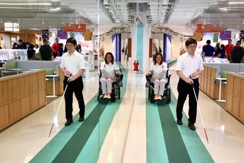 助年长者及轮椅使用者出行 逾600建筑便利设施列入两地图平台