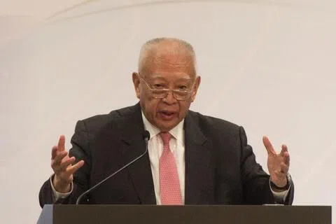 香港首任特首董建华逝世，享年89岁。图为董建华2016年7月15日在香港举行的海洋争端解决国际法研讨会上发表讲话。（法新社档案照）