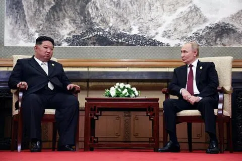 俄朝两国近年来日益走近，俄总统普京与朝鲜领导人金正恩已多次会面。图为两人2025年9月3日在中国北京参加“九三阅兵”期间举行会晤。（路透社档案照片）