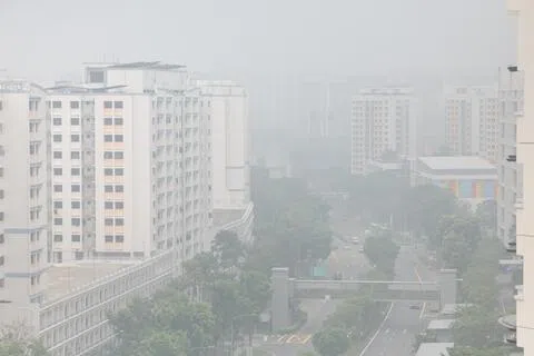 截至星期天（10月18日）早上8时，其他地区的PSI为中部186点、东部179点、南部174点和北部129点。照片摄于10月17日上午9时左右。（唐家鸿摄）