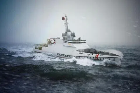 近海巡逻舰采用白色船体配红色条纹，将悬挂新加坡政府船旗。这种旗帜用于政府拥有或操作、执行非商业任务的船舶。（国防部提供）