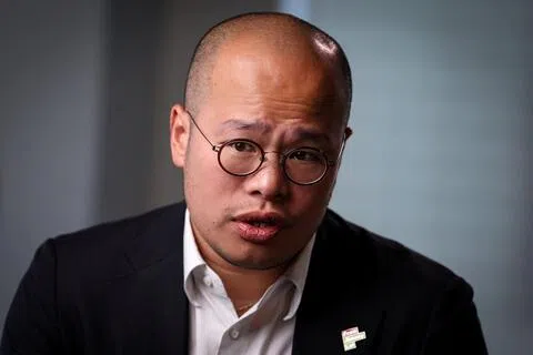 香港壹传媒创办人黎智英的儿子黎崇恩在中美两国元首预计下周会晤前，呼吁中国释放他的父亲。图为黎崇恩星期二（9月15日）接受路透社的访问。（路透社）