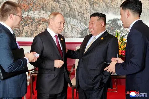 2025年9月3日，普京和金正恩出席在北京举行的中国抗战胜利80周年纪念活动。（路透社）